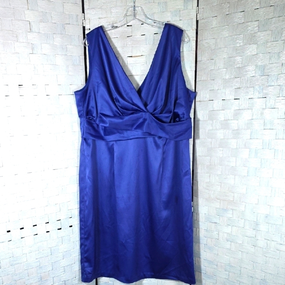 Donna Ricco Blue V-Neck Sheath Dress - Picture 2 of 8